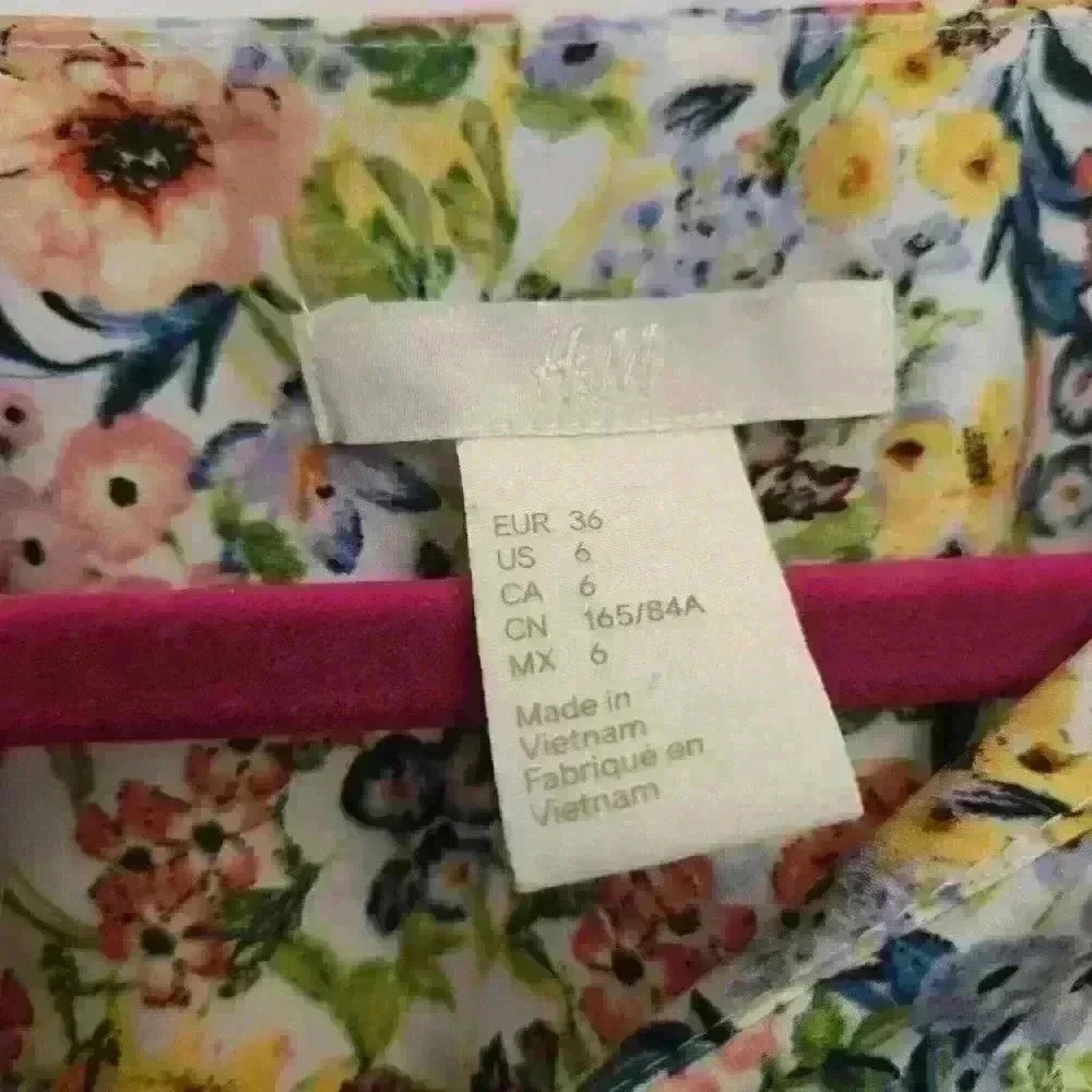 H&M Floral Tops,Size S - Picture 2 of 2